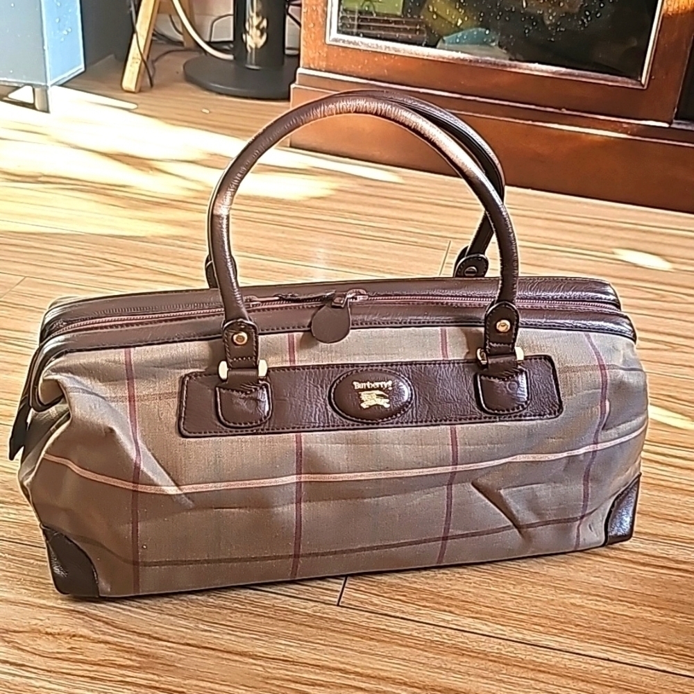 Burberrys Weekender Bag